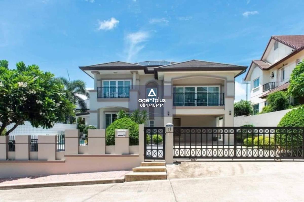 ให้เช่าบ้านรีโนเวทใหม่หลังใหญ่ ไซส์ครอบครัว พร้อมสระว่ายน้ำ มี Solar Cell หมู่บ้านเซ็นทรัล ปาร์ค ฮิลล์ไซด์ พัทยา
