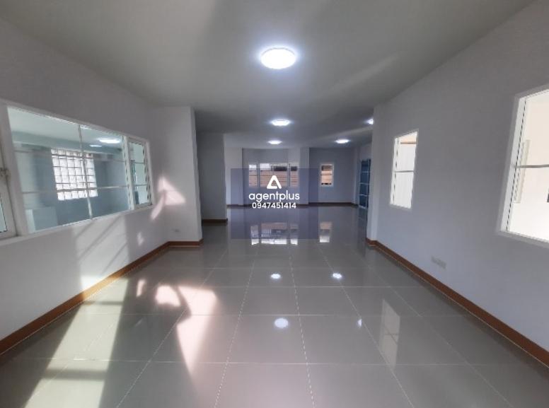 ขายบ้านเดี่ยว โครงการบ้านศิรยา ทวีวัฒนา ปรับปรุงใหม่ บ้านเดี่ยว 2 ชั้นบนทำเลศักยภาพ ติดถนนศาลาธรรมสพน์ เดินทางสะดวกสบาย