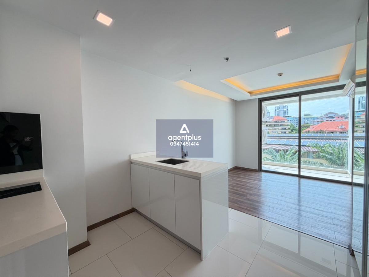 ขายThe Peak Towers | Pratumnak Hill, Pattaya วิวเมือง ทำเลดี