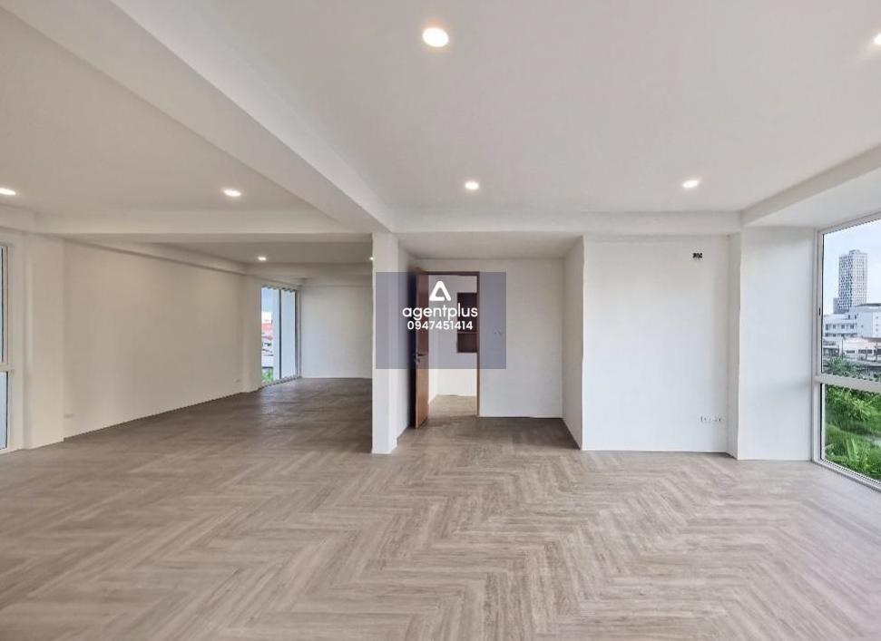 (เจ้าของ) ขายโฮมออฟฟิศ บีทีเอสอ่อนนุช พร้อมผู้เช่า รับผลตอบแทน 7-9.5% ยาว 9 ปี โฮมออฟฟิศหรู 5 ชั้นมีลิฟท์ พื้นที่ใช้สอยมากถึง 622 ตรม. ใกล้รถไฟฟ้า 1.4 กม.