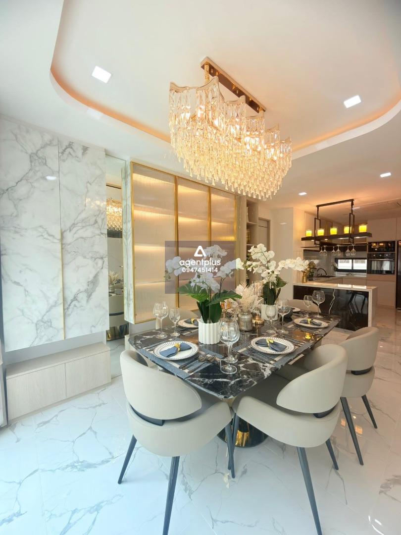 พูลวิลล่าหรู ใกล้ หาดจอมเทียน เพียง 5 นาที