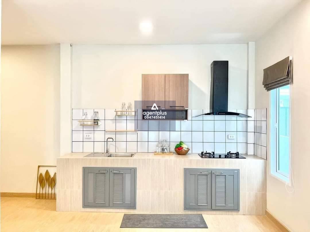 บ้านสวยราคาพิเศษ โป่ง ใกล้อ่างน้ำมาบประชัน เดินทาง10 นาที ถึงอ่าง เมืองพัทยา