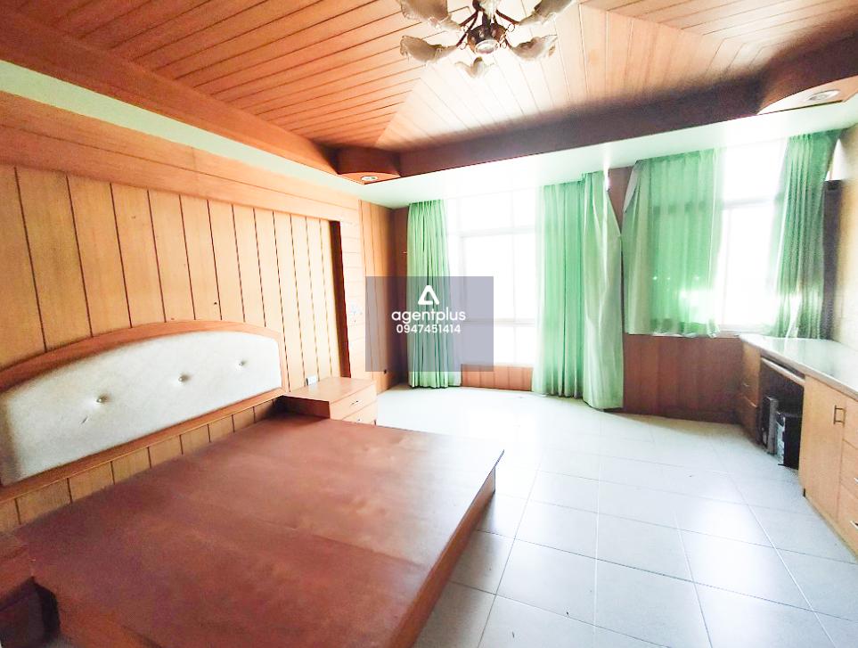 อาคารพาณิชย์ 3 ชั้น ซอยเจ้าฟ้า 48 ถ.เจ้าฟ้าตะวันตก เมืองภูเก็ต การเดินทางคมนาคสะดวก