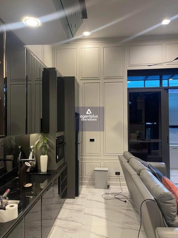 ให้เช่าทาวน์โฮมหรู 3.5 ชั้น 3 ห้องนอน โซนจตุจักร–รัชดา บ้านใหม่ พร้อมเข้าอยู่