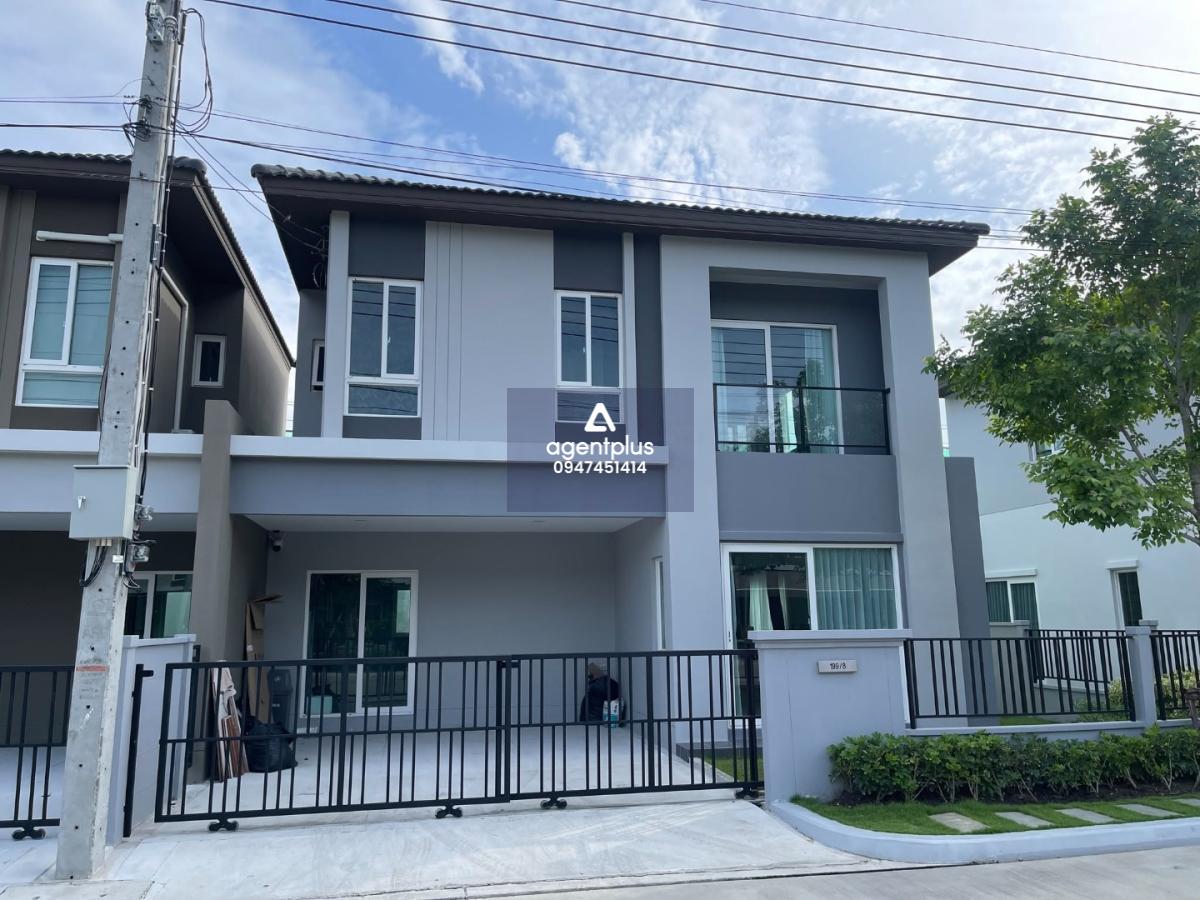  ให้เช่าบ้านแฝด 3 ห้องนอน เมกาบางนา บ้านใหม่ เฟอร์ครบ ใกล้ Mega Bangna