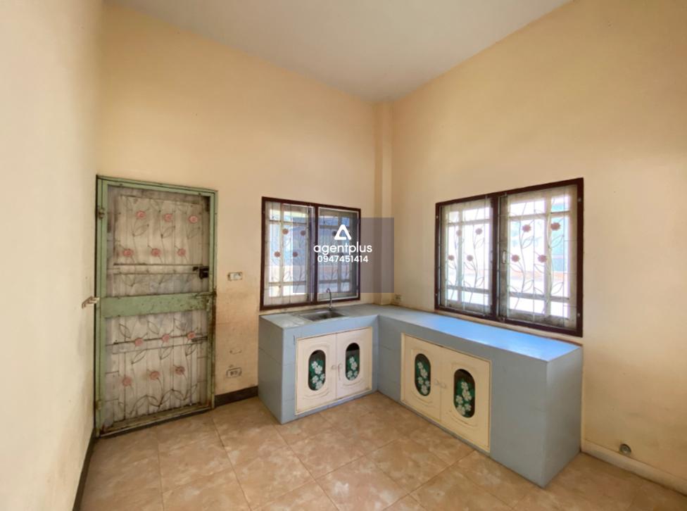 บ้านเดี่ยวชั้นเดียว แดนใหม่วิลล่า ห่างจากถนน ทล.36 ประมาณ 1.1 กม. ทำเลโครงการดี เดินทางเข้า-ออกสะดวก