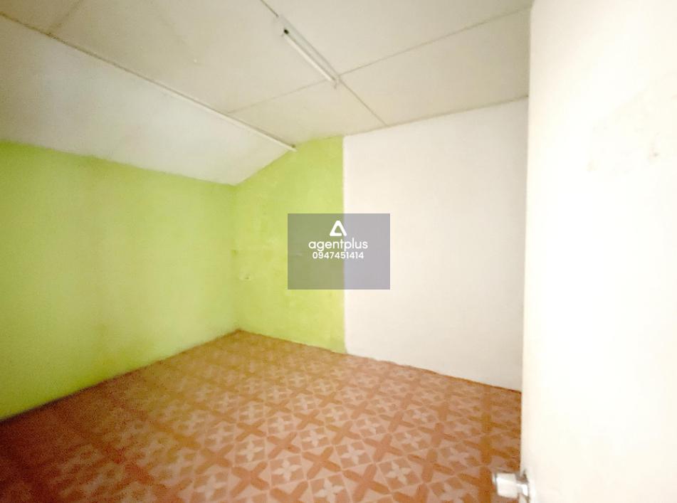 ทาวน์เฮ้าสชั้นเดียว ทำเลดี ติดถนนใหญ่พนมสารคาม - สัตหีบ (ทล.331) บ่อวิน เมืองทอง 2 ศรีราชา