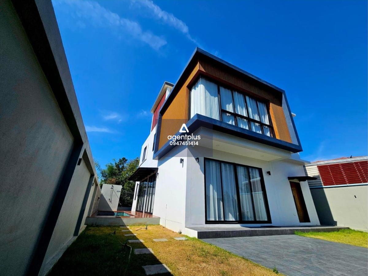   ขายบ้านสวย 3 ชั้น 4 ห้องนอน พร้อมสระว่ายน้ำส่วนตัว และดาดฟ้า