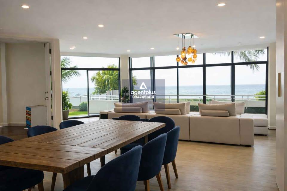 * ให้เช่าคอนโดวิวทะเล 2 ชั้น พร้อมสวนส่วนตัว