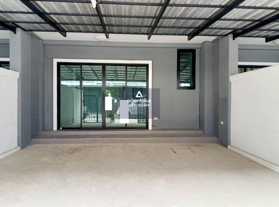 ทาวน์เฮ้าส์ 3 ชั้น โครงการ 365 เอสเคป ปรับปรุงใหม่ ทำเลดีโครงการตั้งติดซอยมาบแอ่น