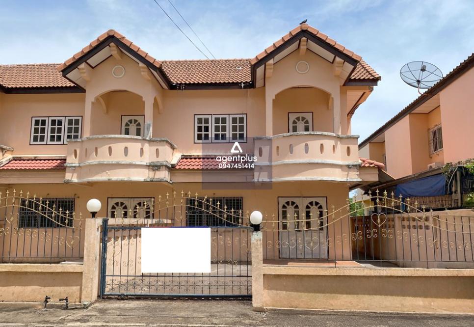 ทาวน์เฮ้าส์ โครงการนำโชค เมืองระยอง ทาวน์เฮ้าส์ 2 ชั้น ทำเลดีติดถนนตรอกยายชา