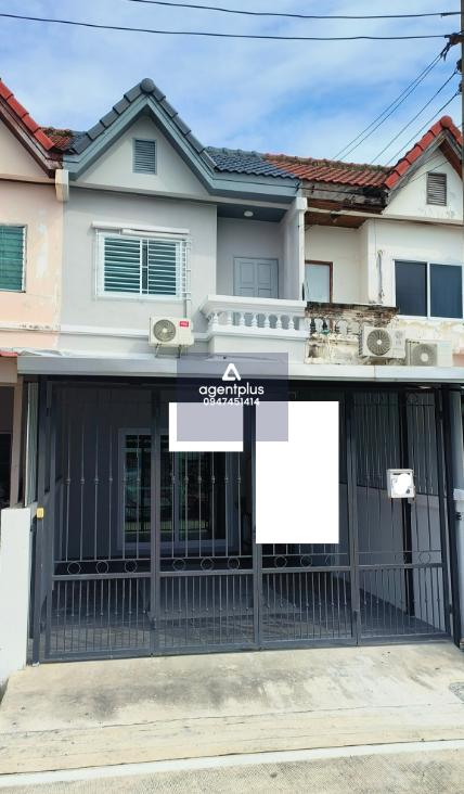 ทาวน์เฮ้าส์พร้อมอยู่ หมู่บ้านธารทองวิลลา 2 ใกล้ถนนใหญ่วัดลาดปลาดุก6เลน ตลาด โลตัส JAS ปรับปรุงใหม่หมด โรงรถ ครัวซิ้งค์เคาน์เตอร์ แถมแอร์ เครื่องทำน้ำอุ่น, ปั๊ม