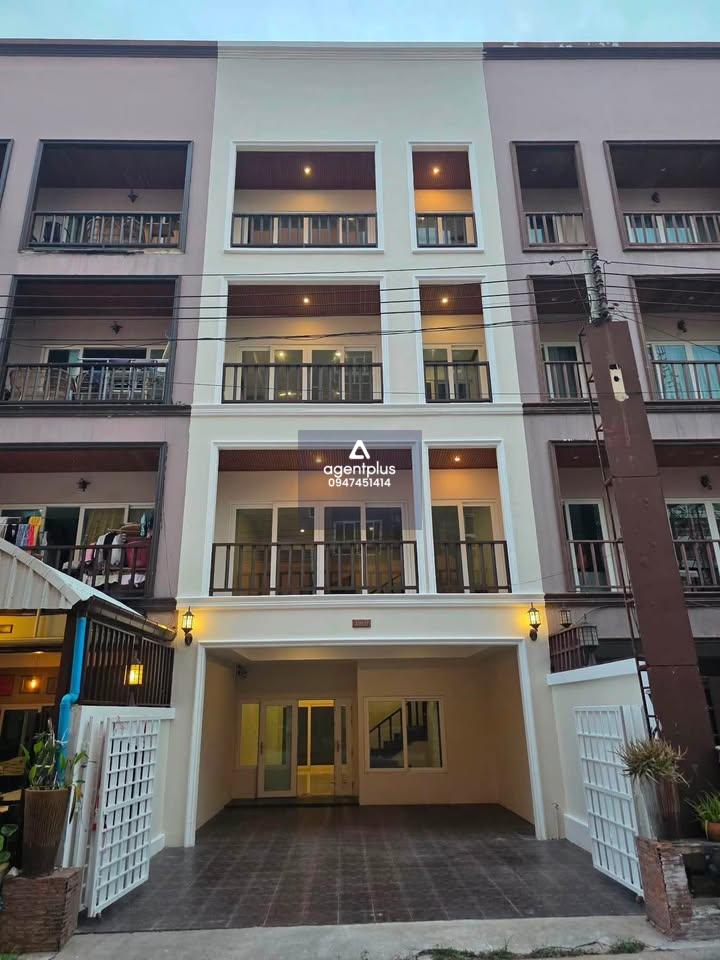 ให้เช่าตึก 4 ชั้น 4 ห้องนอน พระตำหนัก ซอย 5 |ทำเลทอง ติด Riviera Malibu เหมาะทำธุรกิจ