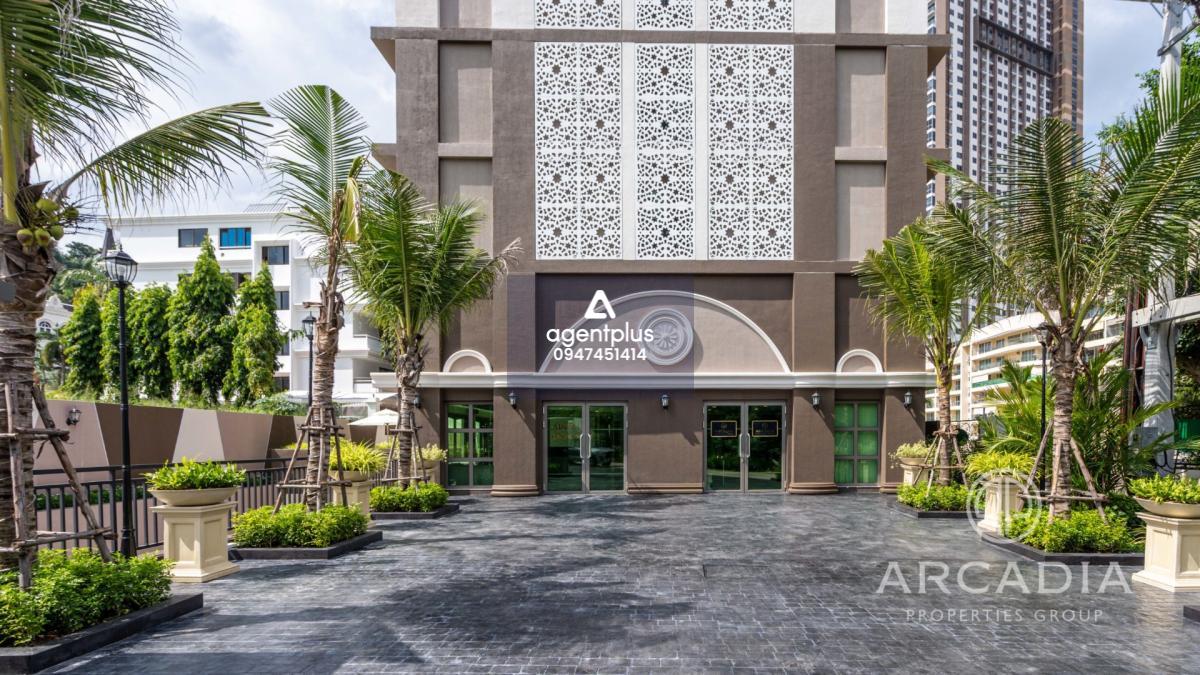 Arcadia-Center-Suites