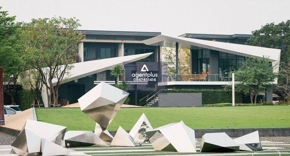 The-Landmark-Ekamai---Ramindra