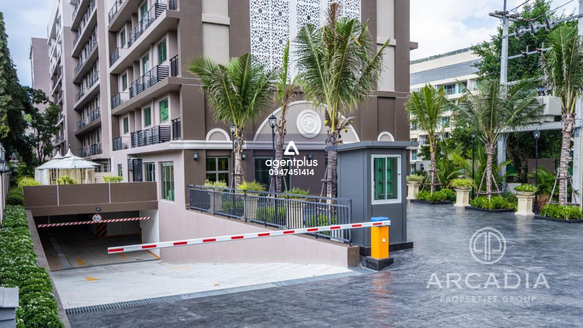 Arcadia-Center-Suites