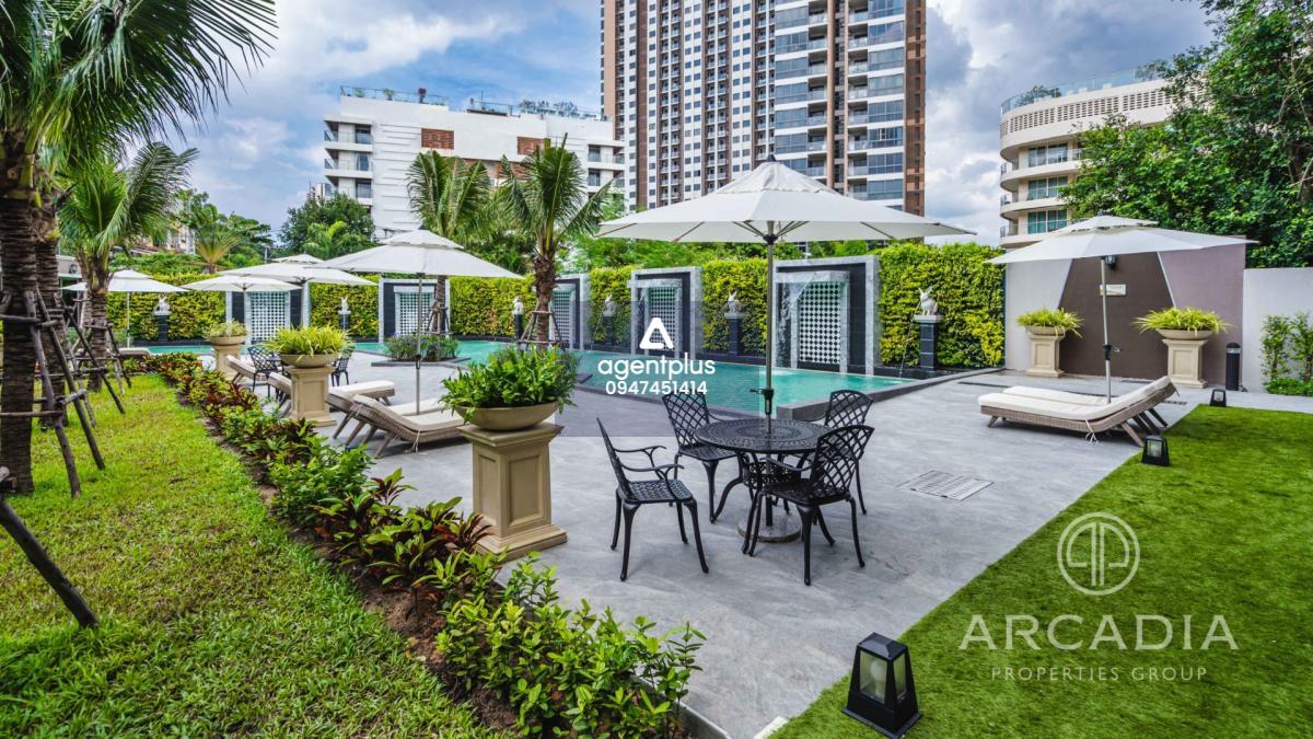 Arcadia-Center-Suites