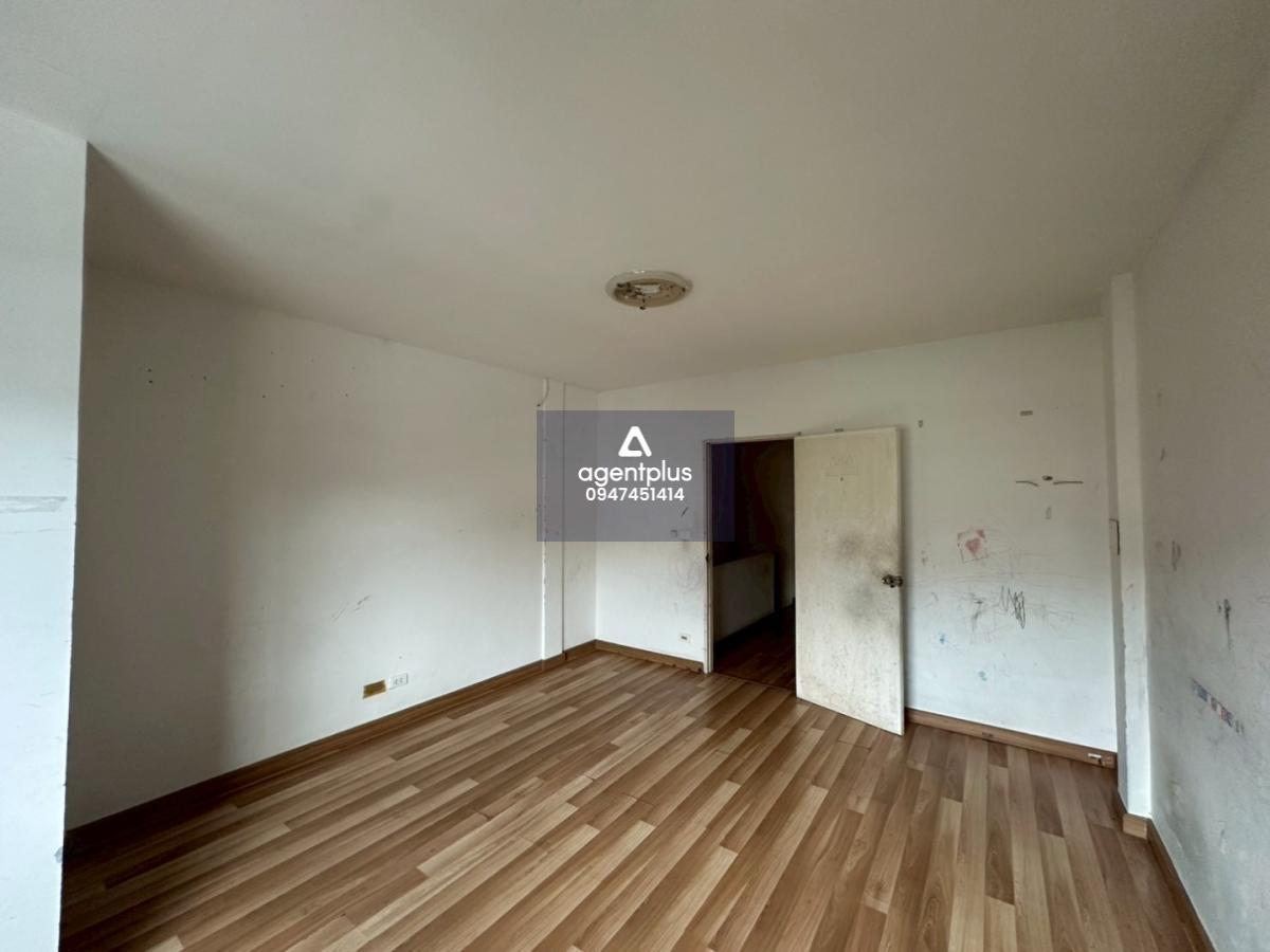 ทาวน์เฮ้าส์ 2 ชั้น การคมนาคมสะดวก ติดถนนเทพราช-ลาดกระบัง โครงการบาหลี บีช วิลล่า เมืองฉะเชิงเทรา