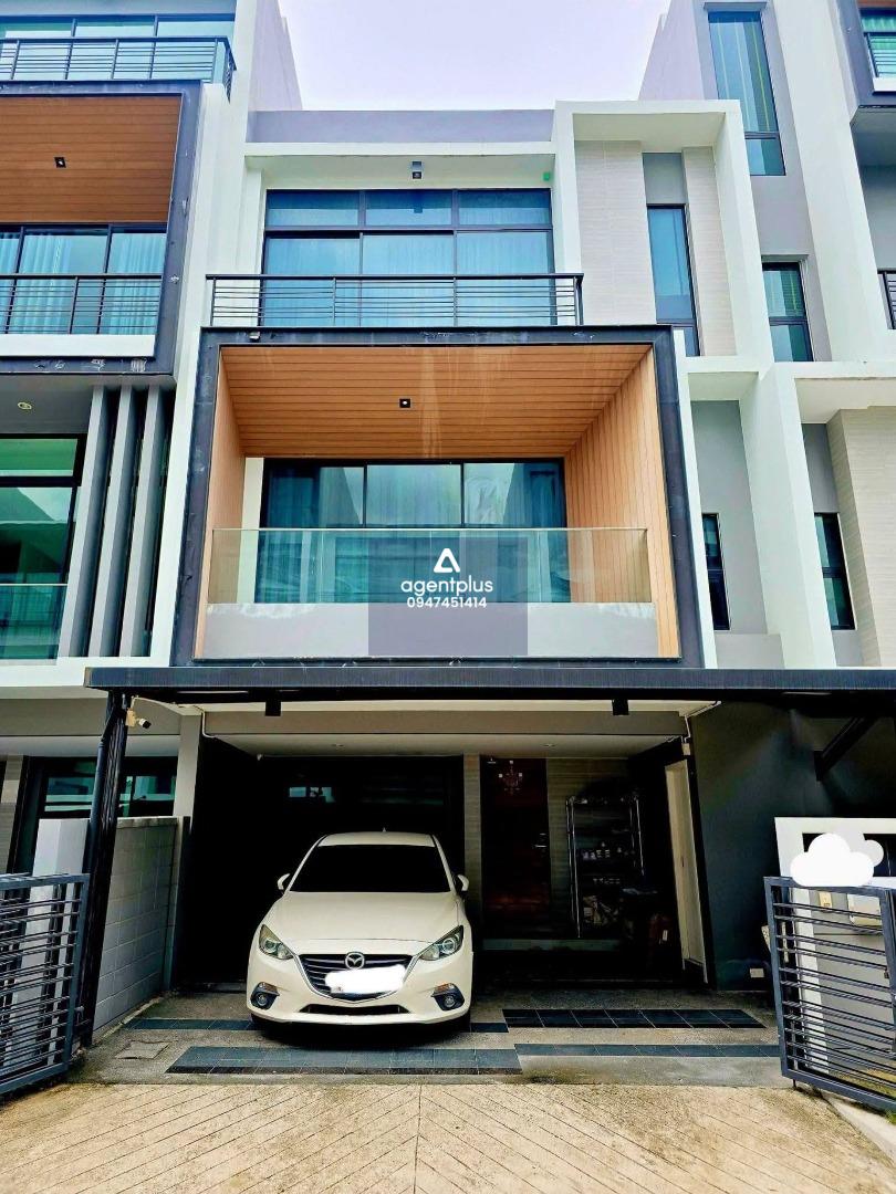 ให้เช่าทาวน์โฮม 3 ห้องนอน กรุงเทพกรีฑา  3 ชั้น ใกล้ทางด่วนและมอเตอร์เวย์
