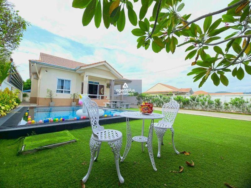 *ปล่อยเช่าบ้านพักสัตหีบพร้อมสระว่ายน้ำ ใกล้ตลาด 700 ไร่ ชลบุรี