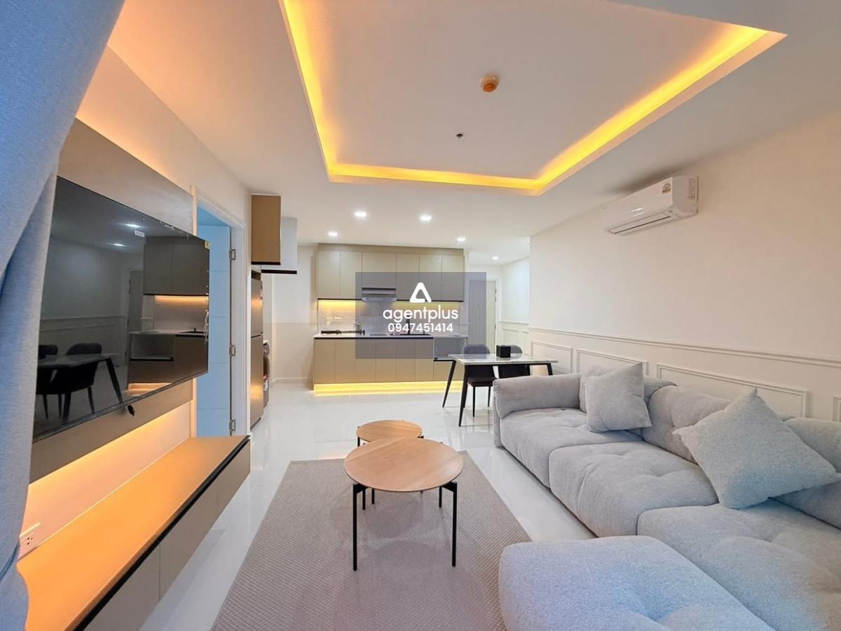 ขายคอนโด One Tower พระตำหนัก ซอย 4 ห้องมุม วิวสนามกอล์ฟ