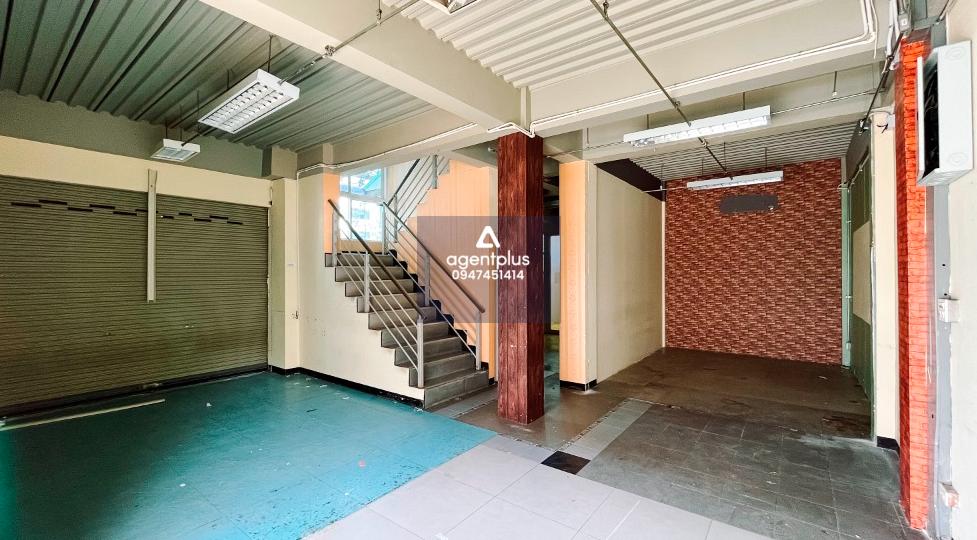 ให้เช่าทั้งอาคารพาณิชย์ 2 ห้อง 3 ชั้น 162 ตร.ม. ใกล้ตลาดไท คลองสอง คลองหลวง ปทุมธานี ให้เช่าเชิงพาณิชย์ ออฟฟิศ โชว์รูม ห้องสวย สำหรับทำการค้า