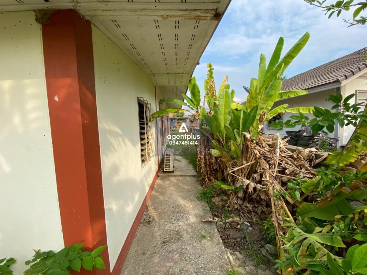 บ้านเดี่ยวชั้นเดียว ทำเลดีโครงการติดถนนใหญ่ ถนนพนมสารคาม - สัตหีบ (331) เดินทางเข้า-ออกสะดวก โครงการหมู่บ้านนำโชค