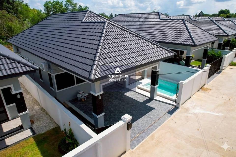  ขายบ้านเดี่ยว 3 ห้องนอน ห้วยใหญ่ พัทยา  บ้านสร้างใหม่ พร้อมสระว่ายน้ำ 
