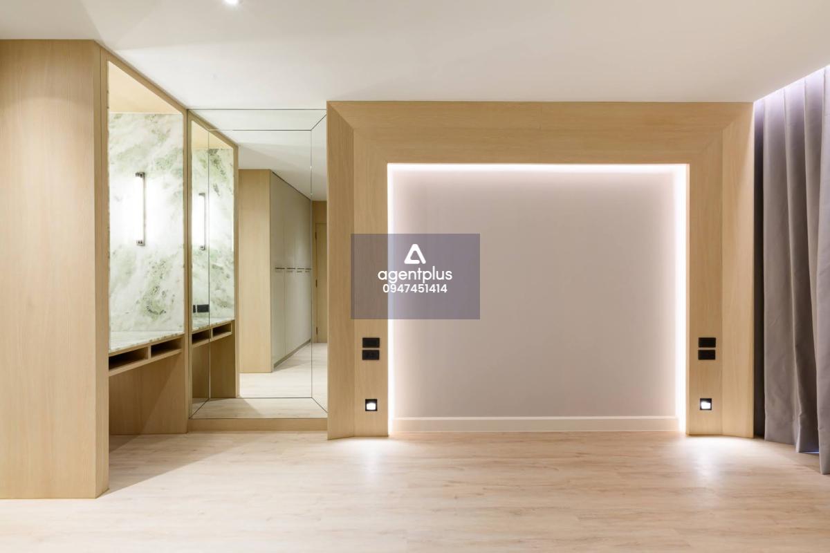 ขายคอนโดติดหาดจอมเทียน Beachfront Condominium – Jomtien Beach