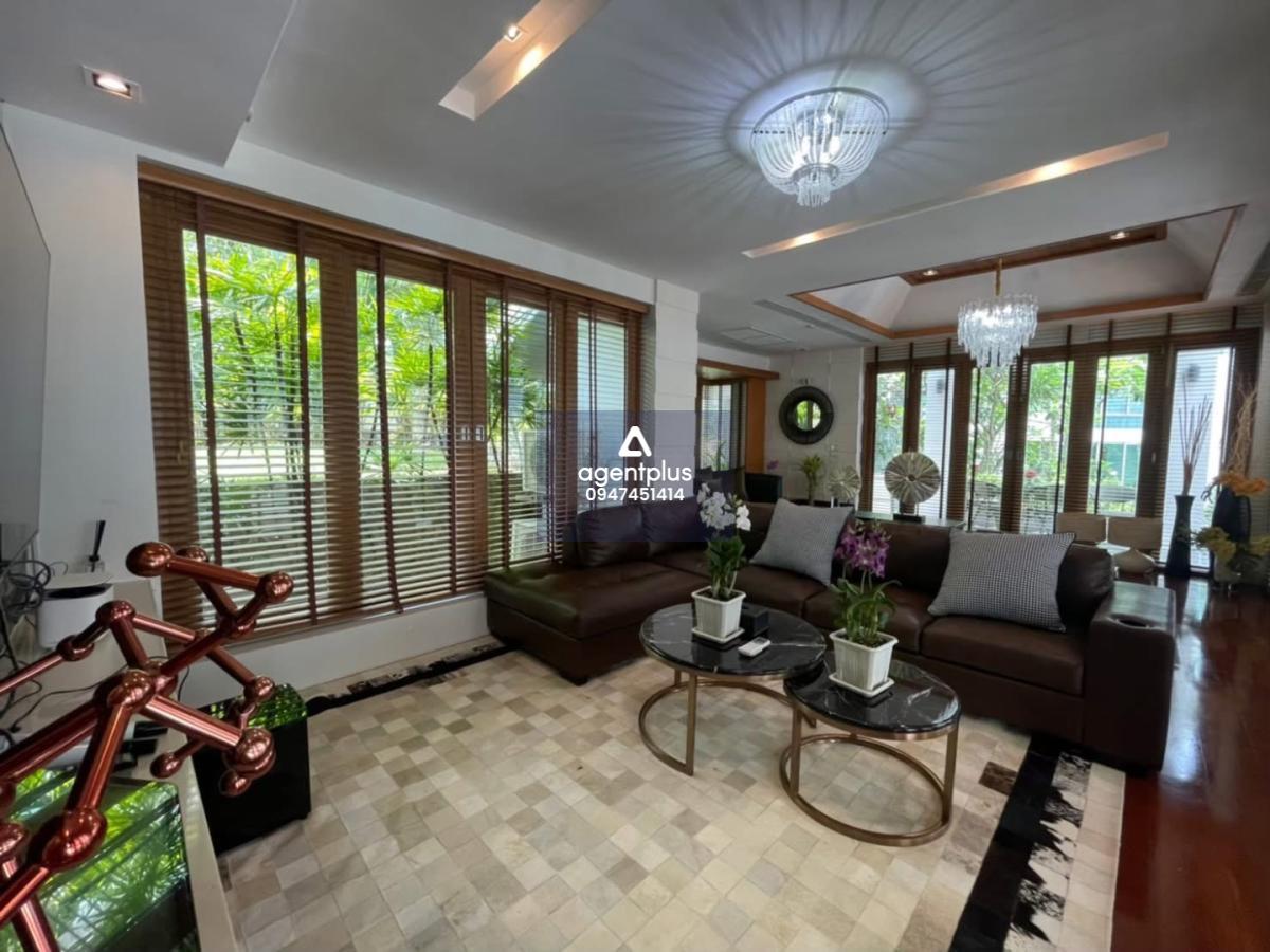 ขาย/เช่าบ้านหรูพร้อมสระส่วนตัวติดทะเลพัทยาเหนือ ทำเลที่ดีที่สุดบนหาดวงศ์อมาตย์ ซอยนาเกลือ 12