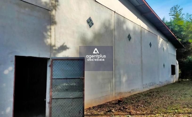 *ขาย โกดังชั้นเดียว ห่างจากถนนสายเขมราฐ-โขงเจียม ประมาณ 400 เมตร บ้านโป่งเป้า