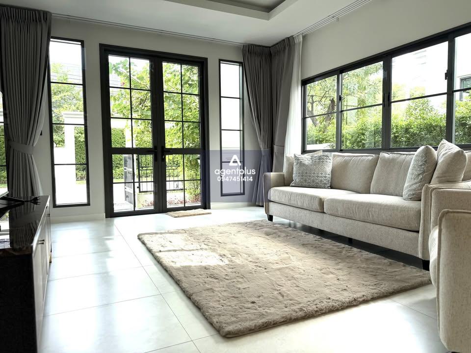 ให้เช่าบ้านเดี่ยว 2 ชั้น เศรษฐสิริ บางนา กม.10 กรุงเทพฯ ใกล้คลับเฮ้าส์ 