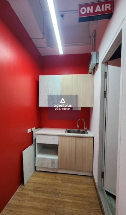 ออฟฟิสให้เช่า ใจกลางสุขุมวิม อโศกทาวเวอร์ การเดินทางแสนสะดวกสบาย ใกล้แหล่งอำนวยความสะดวกมากมาย เหมาะมาก สำหรับผู้ที่เพิ่งเปิดบริษัทใหม่ หรือ ธุรกิจออนไลน์ต่างๆ