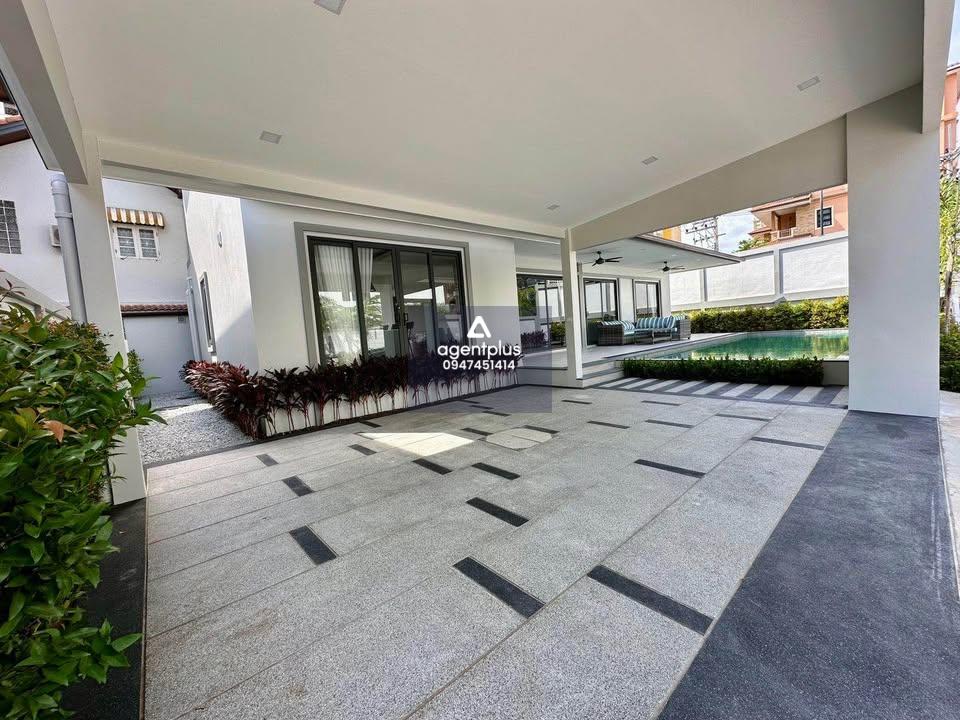 ✨ บ้านพูลวิลล่าสุดหรู ใจกลางพัทยา! 4 ห้องนอน ในโครงการ Zensiri Midtown Villas พร้อมเข้าอยู่ ✨