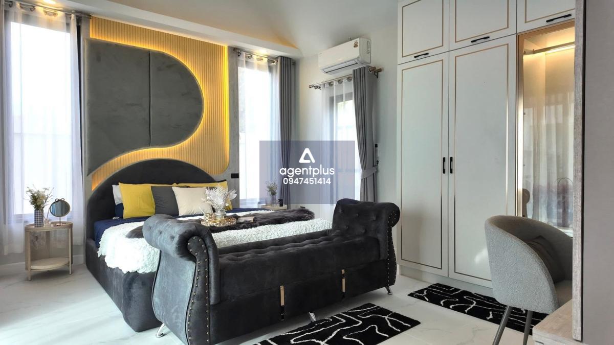 *ขาย พูลวิลล่าใหม่ ห้วยใหญ่ พัทยา แปลงมุม ติดถนน 3 ด้าน