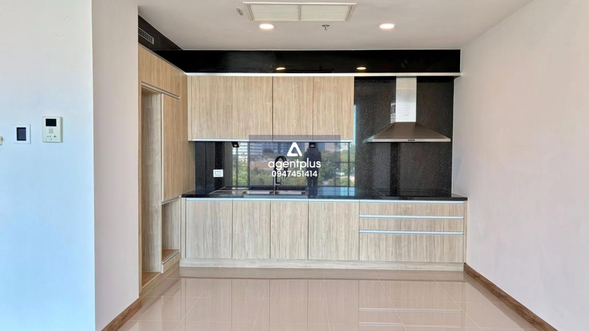 ขายห้องคอนโดวิวทะเลเมืองพัทยา เดอะ โคฟ พัทยา