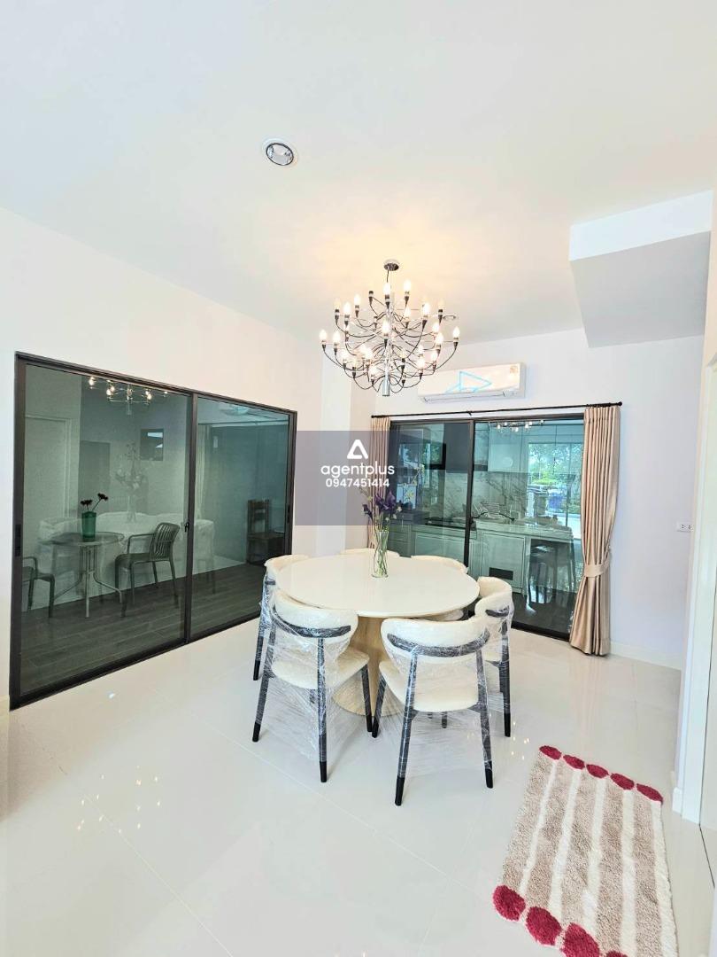 ให้เช่าทาวน์โฮม 3 ชั้น บ้านกลางเมือง พระราม 9 - กรุงเทพกรีฑา บ้านหลังมุม ทำเลดีมาก