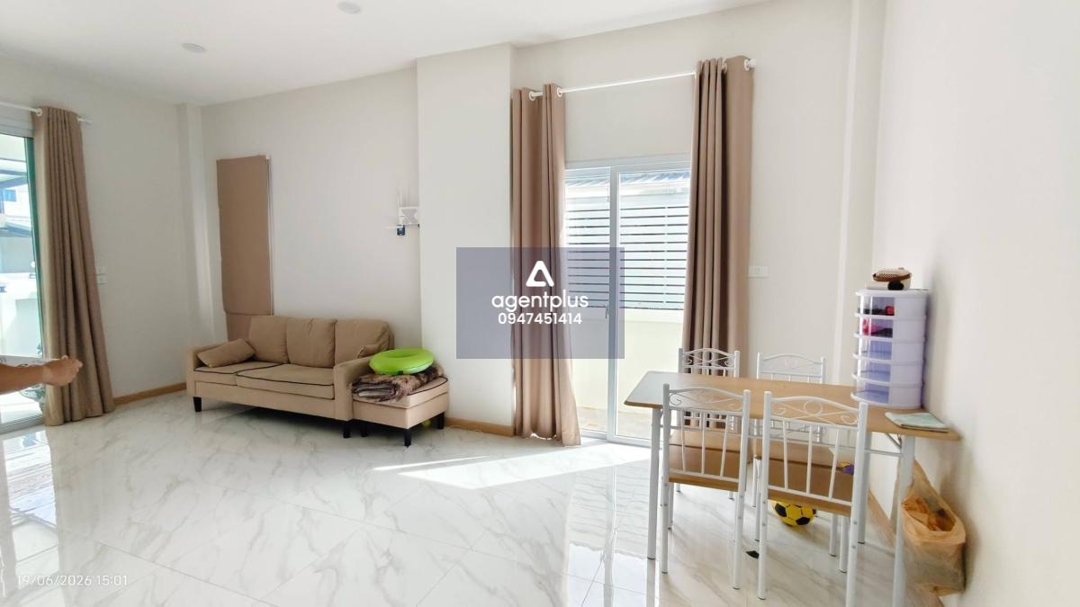 ขายบ้านแฝด 2 ห้องนอน ผ่อนตรง พัทยา – ตะเคียนเตี้ย ติดเทศบาล