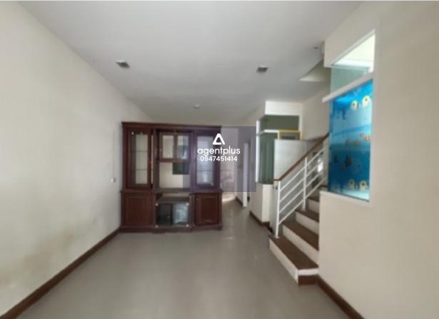 ขาย ทาวน์เฮ้าส์ โครงการ โกลเด้นทาวน์ วัชรพล-สุขาภิบาล 5