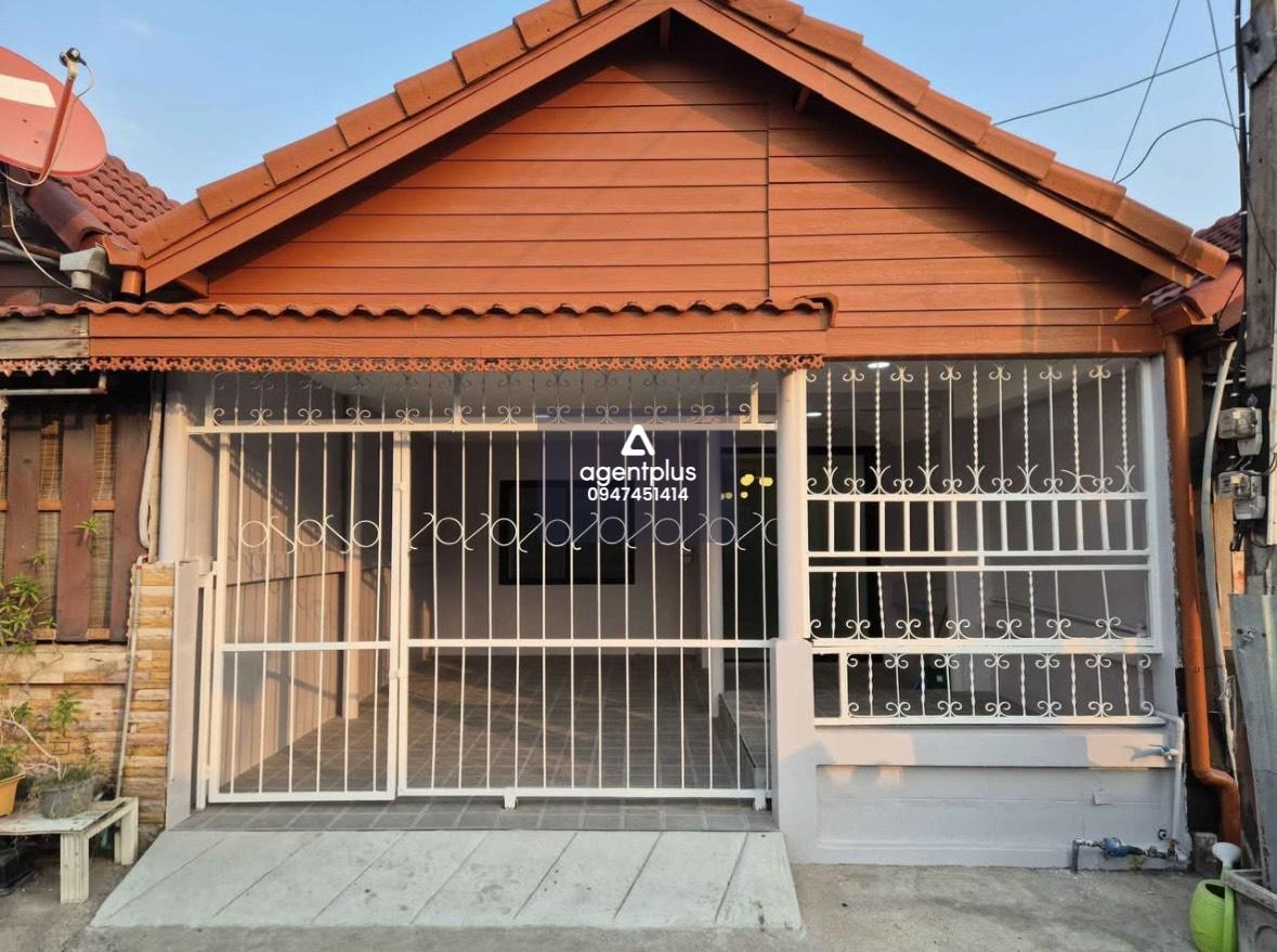 ขายทาวน์เฮ้าส์ 2ห้องนอนรีโนเวทใหม่ทั้งหลัง ซอยเขาน้อย พัทยา