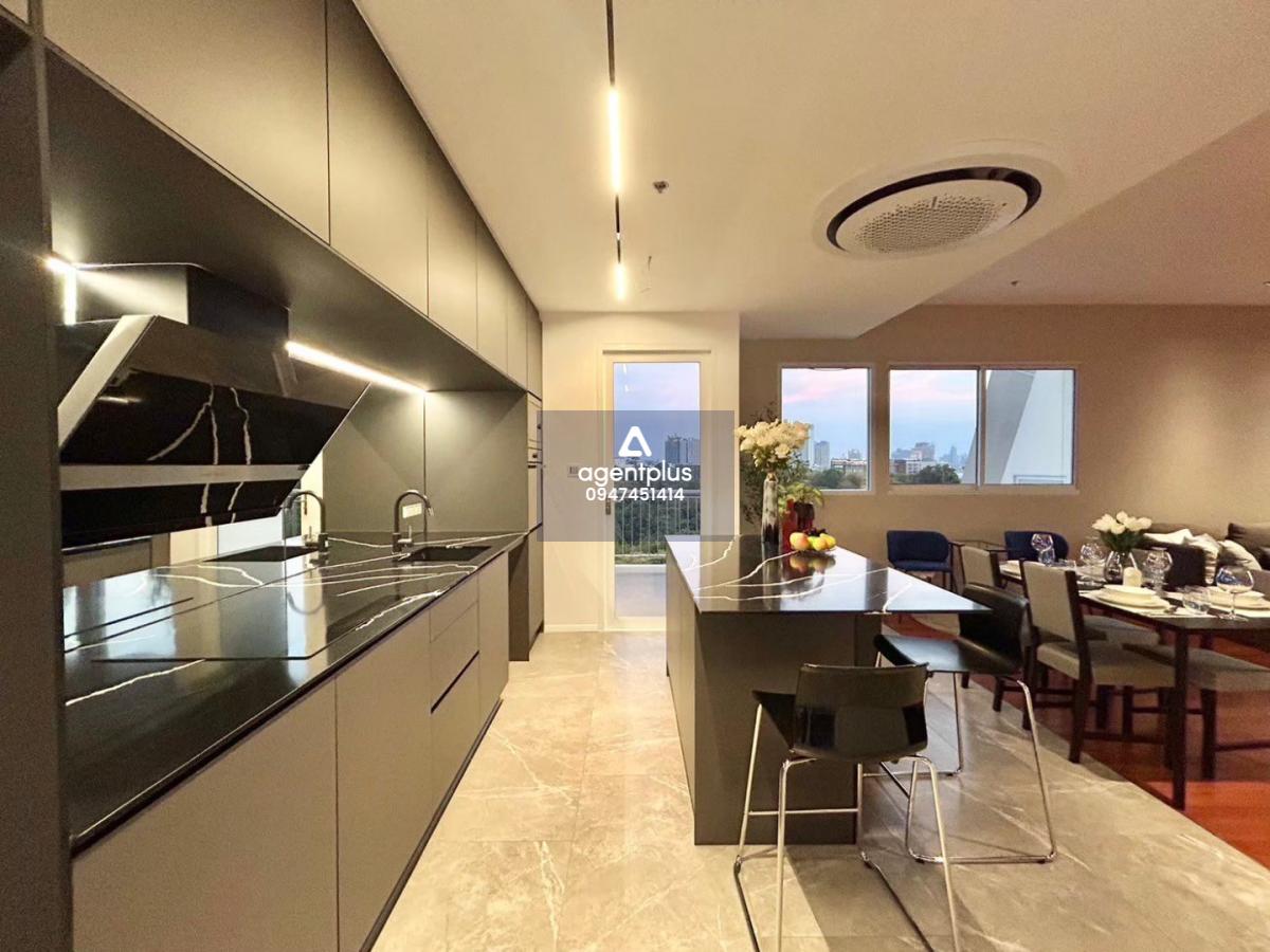 คอนโดวิวทะเลและเมือง โควต้าต่างชาติ พร้อมอยู่ เดอะ โคฟ พัทยา