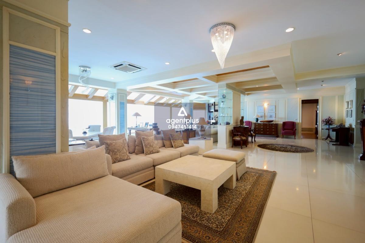 ให้เช่าเพนเฮาส์สุดหรู วิวทะเลแบบพาโนรามา พร้อมเข้าอยู่ พัทยา