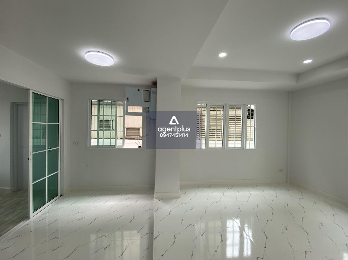 ขายบ้านเดี่ยว 2 ชั้น โครงการนันทวัน วัชรพล บางเขน ปรับปรุงใหม่ เดินทางเข้าออกสะดวกสบาย