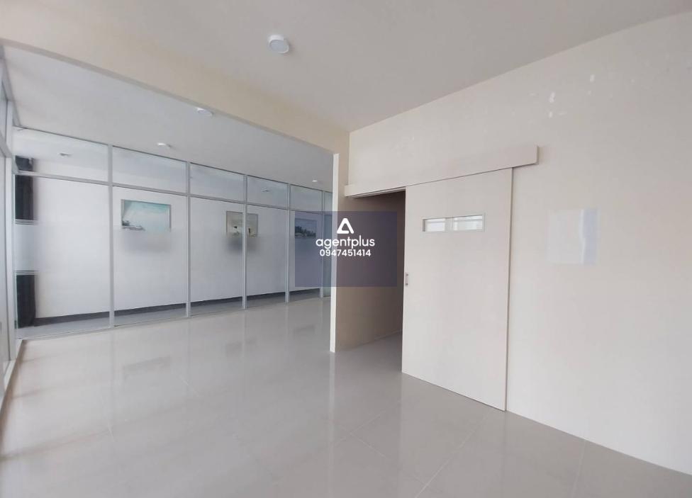 พื้นที่เช่า สำหรับคลินิกเสริมความงาม (ยกเว้น ศัลยกรรม ) / คลิกนิกเฉพาะทาง ฟรี!!ค่าส่วนกลาง ตลอดสัญญเช่า