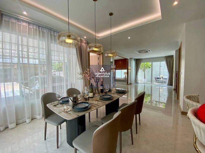 ขายบ้านพูลวิลล่าพร้อมผู้เช่า ราชาวดี ซอยเขาตาโล พัทยา