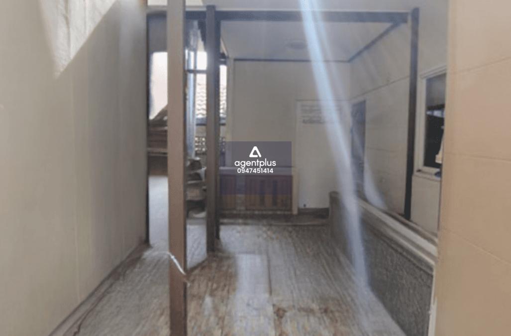 บ้านเดี่ยว 2 ชั้น พื้นที่ใช้สอยกว้างขวาง แอลเค วิลเลจ ชลบุรี ทำเลดี บริเวณใกล้เคียงเป็นที่อยู่อาศัย สาธารณูปโภคครบครัน การคมนาคมสะดวก