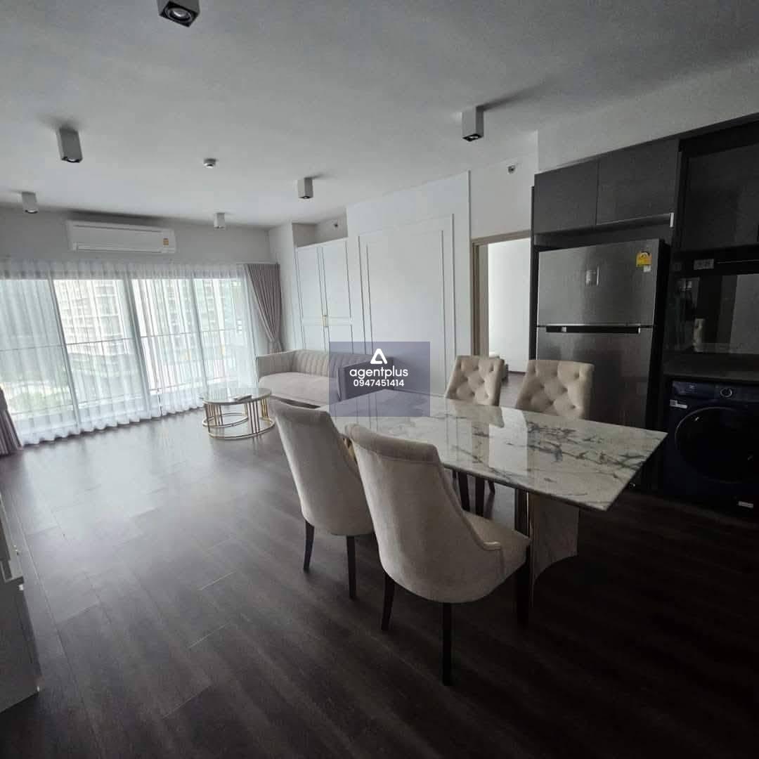 ขายคอนโด 2 ห้องนอน ย่านพระราม 9 – อโศก พร้อมเข้าอยู่