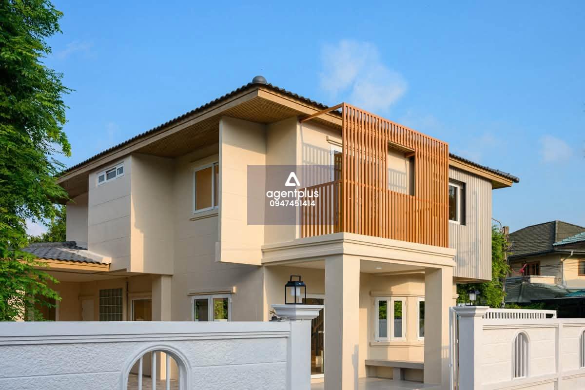 ขายบ้านเดี่ยวรีโนเวทใหม่ 4 ห้องนอน รามอินทรา 34 พร้อมเข้าอยู่