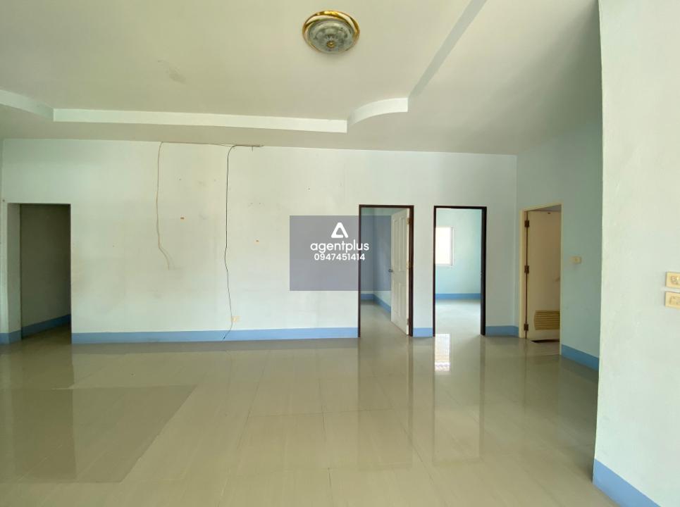 บ้านเดี่ยว โครงการศักดิ์ทิพย์ 6 ระยอง ซอย 3 ห่างจากถนนสุขุมวิท (ทล.3) ประมาณ 4 กม.