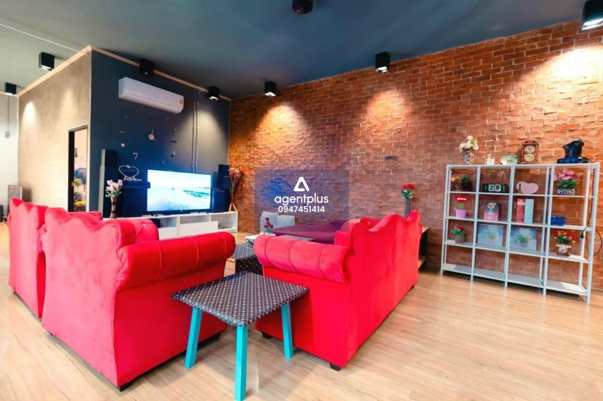 บ้านพูลวิลล่าให้เช่า พร้อมสระว่ายน้ำส่วนตัว | Heartbeat Loft Chill พูลวิลล่าสไตล์ลอฟท์